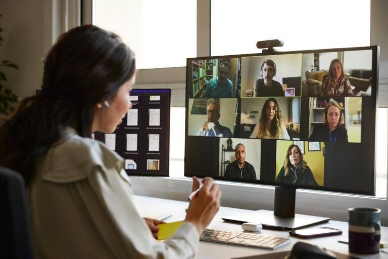 BSI y Coursera se asocian para capacitar a la fuerza laboral global y generar un impacto positivo